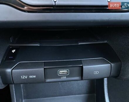 Синий Киа Niro, объемом двигателя 0 л и пробегом 123 тыс. км за 20600 $, фото 9 на Automoto.ua