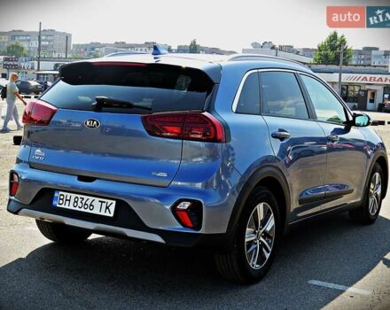 Синий Киа Niro, объемом двигателя 1.58 л и пробегом 35 тыс. км за 23900 $, фото 2 на Automoto.ua