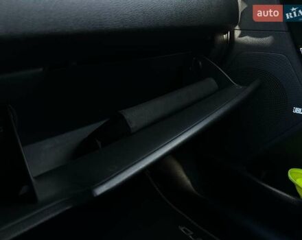 Синій Кіа Niro, об'ємом двигуна 0 л та пробігом 57 тис. км за 24700 $, фото 74 на Automoto.ua