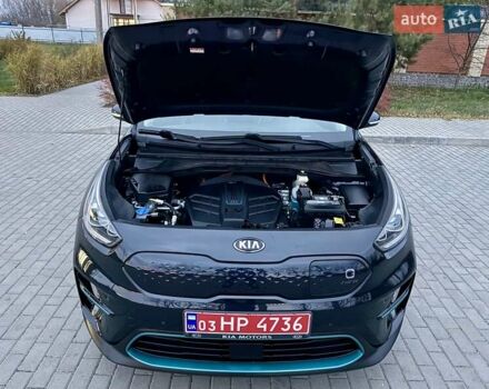 Синій Кіа Niro, об'ємом двигуна 0 л та пробігом 84 тис. км за 19450 $, фото 102 на Automoto.ua