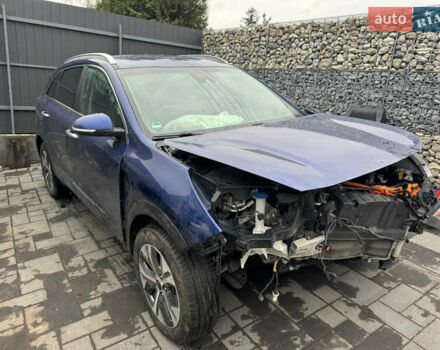 Синій Кіа Niro, об'ємом двигуна 0 л та пробігом 67 тис. км за 10777 $, фото 2 на Automoto.ua