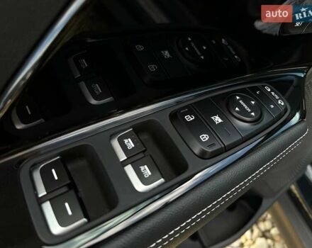 Синій Кіа Niro, об'ємом двигуна 0 л та пробігом 57 тис. км за 24700 $, фото 9 на Automoto.ua