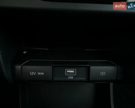 Синій Кіа Niro, об'ємом двигуна 0 л та пробігом 62 тис. км за 24600 $, фото 58 на Automoto.ua