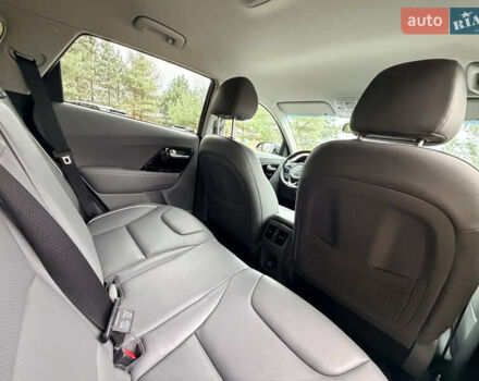 Синий Киа Niro, объемом двигателя 0 л и пробегом 64 тыс. км за 23800 $, фото 21 на Automoto.ua