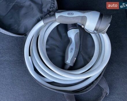 Синий Киа Niro, объемом двигателя 0 л и пробегом 123 тыс. км за 20600 $, фото 70 на Automoto.ua
