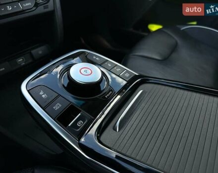 Синій Кіа Niro, об'ємом двигуна 0 л та пробігом 57 тис. км за 24700 $, фото 69 на Automoto.ua