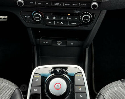 Синий Киа Niro, объемом двигателя 0 л и пробегом 55 тыс. км за 22600 $, фото 38 на Automoto.ua