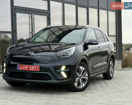 Синій Кіа Niro, об'ємом двигуна 0 л та пробігом 124 тис. км за 19950 $, фото 3 на Automoto.ua