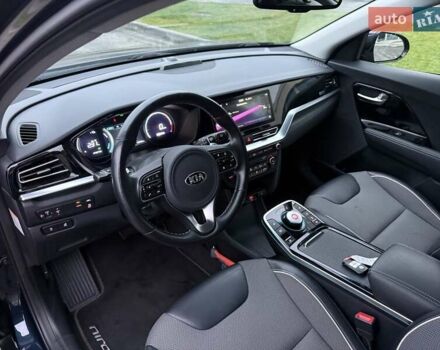 Синій Кіа Niro, об'ємом двигуна 0 л та пробігом 138 тис. км за 18900 $, фото 15 на Automoto.ua