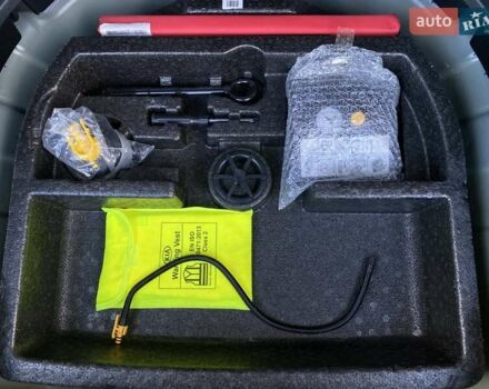 Синій Кіа Niro, об'ємом двигуна 0 л та пробігом 70 тис. км за 23200 $, фото 57 на Automoto.ua