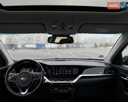 Синий Киа Niro, объемом двигателя 0 л и пробегом 147 тыс. км за 19500 $, фото 36 на Automoto.ua