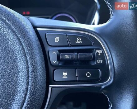 Синий Киа Niro, объемом двигателя 0 л и пробегом 105 тыс. км за 21500 $, фото 4 на Automoto.ua