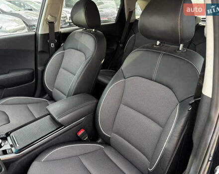 Синий Киа Niro, объемом двигателя 0 л и пробегом 46 тыс. км за 23050 $, фото 19 на Automoto.ua
