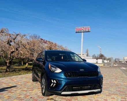Синий Киа Niro, объемом двигателя 1.6 л и пробегом 37 тыс. км за 21500 $, фото 3 на Automoto.ua