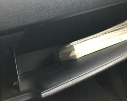 Синій Кіа Niro, об'ємом двигуна 0 л та пробігом 85 тис. км за 21850 $, фото 69 на Automoto.ua