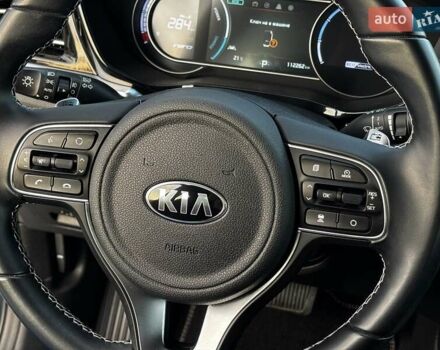 Синій Кіа Niro, об'ємом двигуна 0 л та пробігом 112 тис. км за 18800 $, фото 23 на Automoto.ua