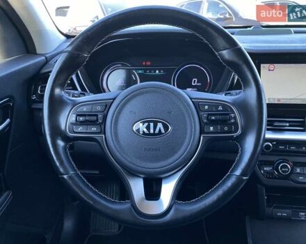 Синий Киа Niro, объемом двигателя 0 л и пробегом 105 тыс. км за 21500 $, фото 31 на Automoto.ua