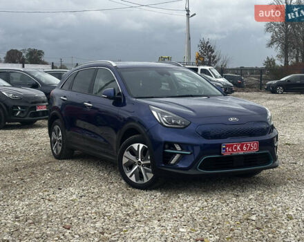 Синий Киа Niro, объемом двигателя 0 л и пробегом 60 тыс. км за 21999 $, фото 1 на Automoto.ua