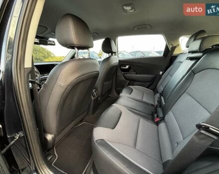 Синій Кіа Niro, об'ємом двигуна 0 л та пробігом 112 тис. км за 18800 $, фото 10 на Automoto.ua