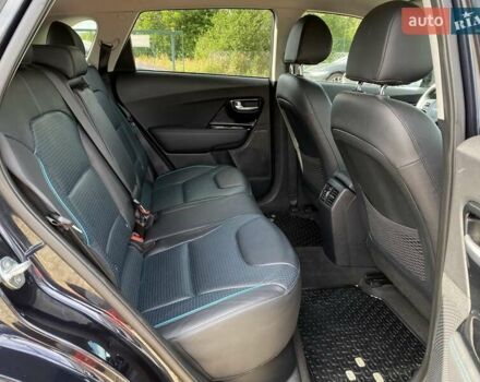 Синий Киа Niro, объемом двигателя 0 л и пробегом 70 тыс. км за 23200 $, фото 57 на Automoto.ua