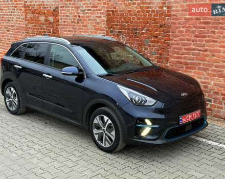 Синій Кіа Niro, об'ємом двигуна 0 л та пробігом 88 тис. км за 19750 $, фото 9 на Automoto.ua