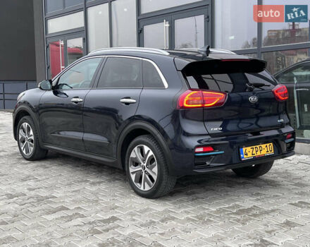 Синій Кіа Niro, об'ємом двигуна 0 л та пробігом 112 тис. км за 20800 $, фото 10 на Automoto.ua