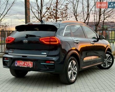 Синій Кіа Niro, об'ємом двигуна 0 л та пробігом 84 тис. км за 19450 $, фото 17 на Automoto.ua