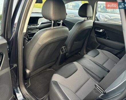 Синій Кіа Niro, об'ємом двигуна 0 л та пробігом 112 тис. км за 18800 $, фото 11 на Automoto.ua