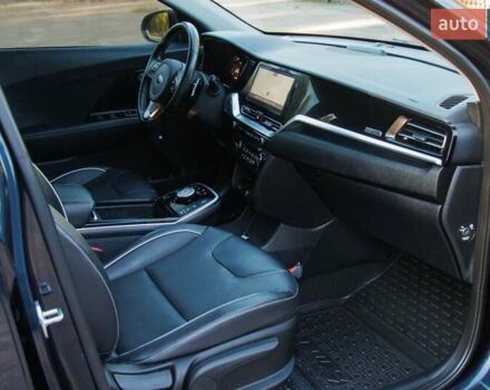 Синий Киа Niro, объемом двигателя 0 л и пробегом 125 тыс. км за 18950 $, фото 72 на Automoto.ua