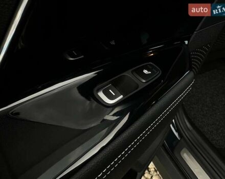 Синій Кіа Niro, об'ємом двигуна 0 л та пробігом 62 тис. км за 24600 $, фото 20 на Automoto.ua
