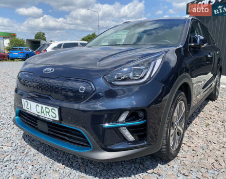 Синий Киа Niro, объемом двигателя 0 л и пробегом 96 тыс. км за 20700 $, фото 3 на Automoto.ua