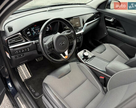 Синий Киа Niro, объемом двигателя 0 л и пробегом 55 тыс. км за 22600 $, фото 27 на Automoto.ua