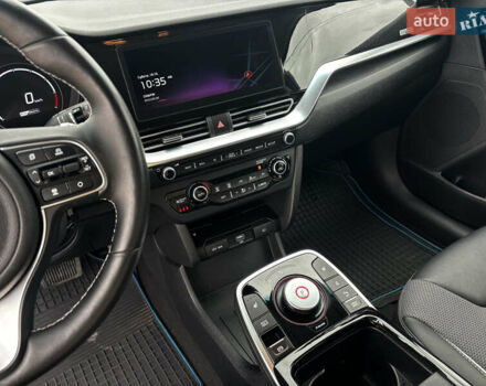 Синий Киа Niro, объемом двигателя 0 л и пробегом 60 тыс. км за 21999 $, фото 22 на Automoto.ua