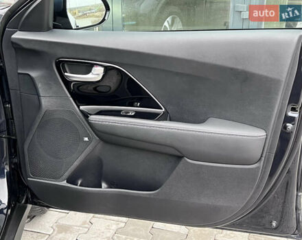Синій Кіа Niro, об'ємом двигуна 0 л та пробігом 112 тис. км за 20800 $, фото 35 на Automoto.ua