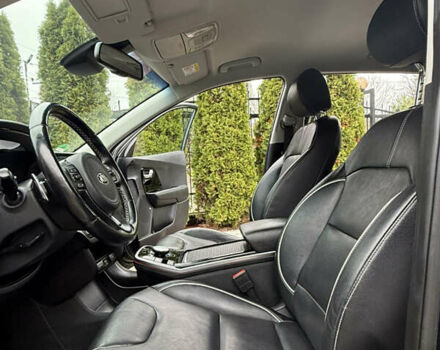 Синій Кіа Niro, об'ємом двигуна 0 л та пробігом 87 тис. км за 19555 $, фото 23 на Automoto.ua