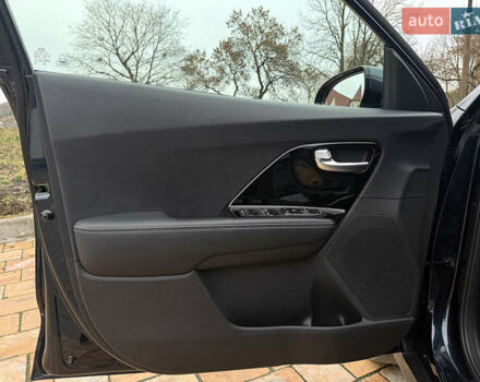 Синій Кіа Niro, об'ємом двигуна 0 л та пробігом 88 тис. км за 19750 $, фото 48 на Automoto.ua