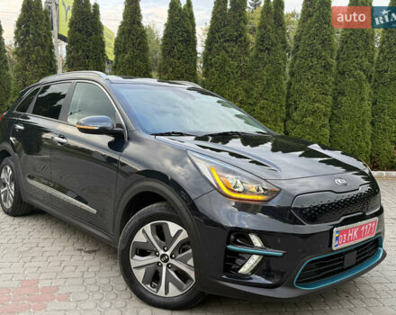 Синий Киа Niro, объемом двигателя 0 л и пробегом 88 тыс. км за 20999 $, фото 8 на Automoto.ua