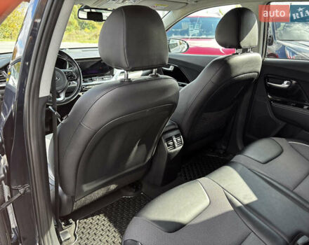 Синий Киа Niro, объемом двигателя 0 л и пробегом 110 тыс. км за 21650 $, фото 30 на Automoto.ua