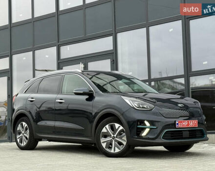 Синій Кіа Niro, об'ємом двигуна 0 л та пробігом 124 тис. км за 19950 $, фото 8 на Automoto.ua