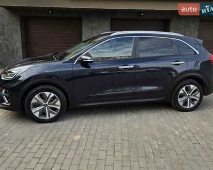 Синий Киа Niro, объемом двигателя 0 л и пробегом 138 тыс. км за 18799 $, фото 4 на Automoto.ua