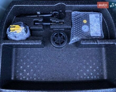 Синий Киа Niro, объемом двигателя 0 л и пробегом 123 тыс. км за 20600 $, фото 72 на Automoto.ua