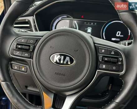 Синий Киа Niro, объемом двигателя 0 л и пробегом 60 тыс. км за 21999 $, фото 23 на Automoto.ua