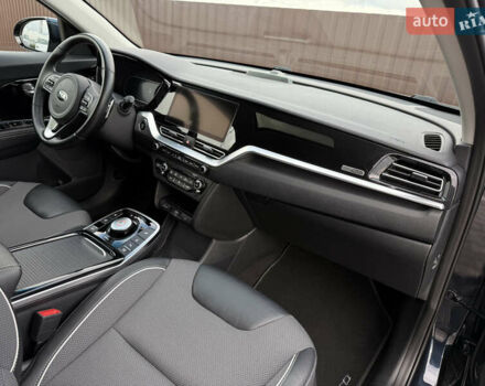 Синий Киа Niro, объемом двигателя 0 л и пробегом 149 тыс. км за 19700 $, фото 25 на Automoto.ua