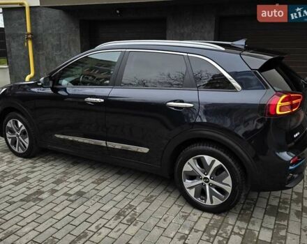 Синій Кіа Niro, об'ємом двигуна 0 л та пробігом 129 тис. км за 18999 $, фото 10 на Automoto.ua