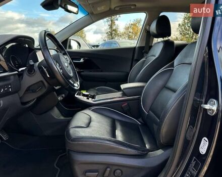 Синий Киа Niro, объемом двигателя 0 л и пробегом 57 тыс. км за 23700 $, фото 3 на Automoto.ua