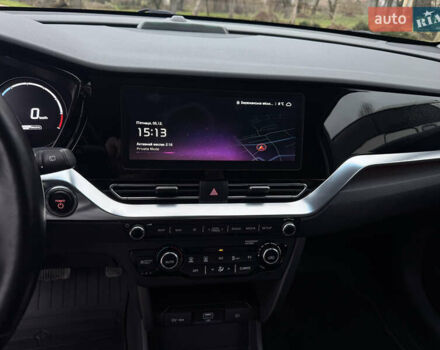 Синій Кіа Niro, об'ємом двигуна 0 л та пробігом 88 тис. км за 19750 $, фото 34 на Automoto.ua
