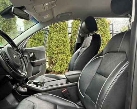 Синій Кіа Niro, об'ємом двигуна 0 л та пробігом 87 тис. км за 19950 $, фото 26 на Automoto.ua