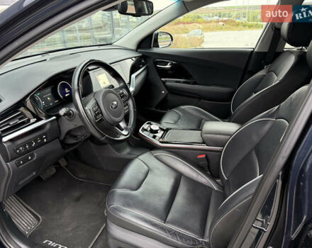 Синій Кіа Niro, об'ємом двигуна 0 л та пробігом 124 тис. км за 19950 $, фото 38 на Automoto.ua