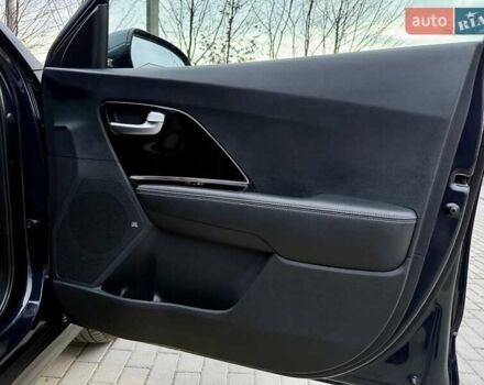 Синій Кіа Niro, об'ємом двигуна 0 л та пробігом 84 тис. км за 19450 $, фото 69 на Automoto.ua