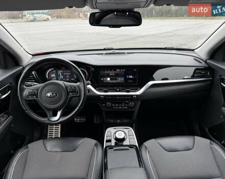Синий Киа Niro, объемом двигателя 0 л и пробегом 55 тыс. км за 22600 $, фото 39 на Automoto.ua